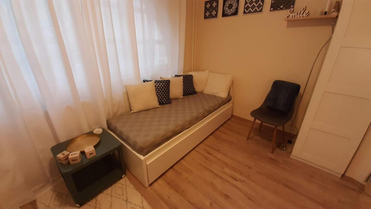 Mhc Studio Kaposvár Buitenkant foto